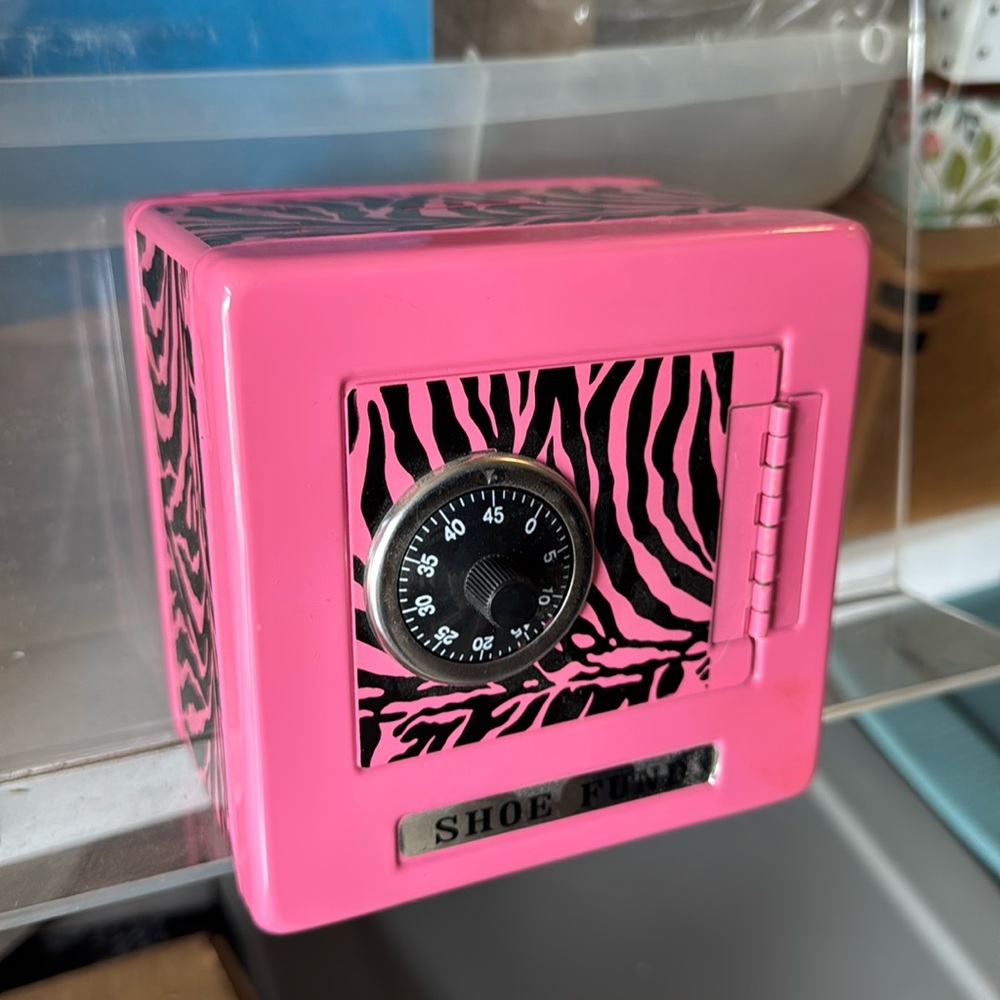 5/$25 Pink and Black Zebra Shoe Fund Safe NWT